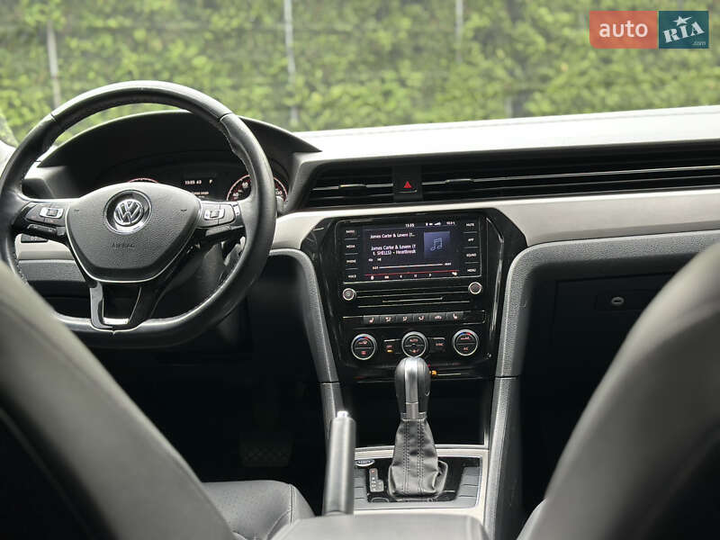 Volkswagen Passat 2019