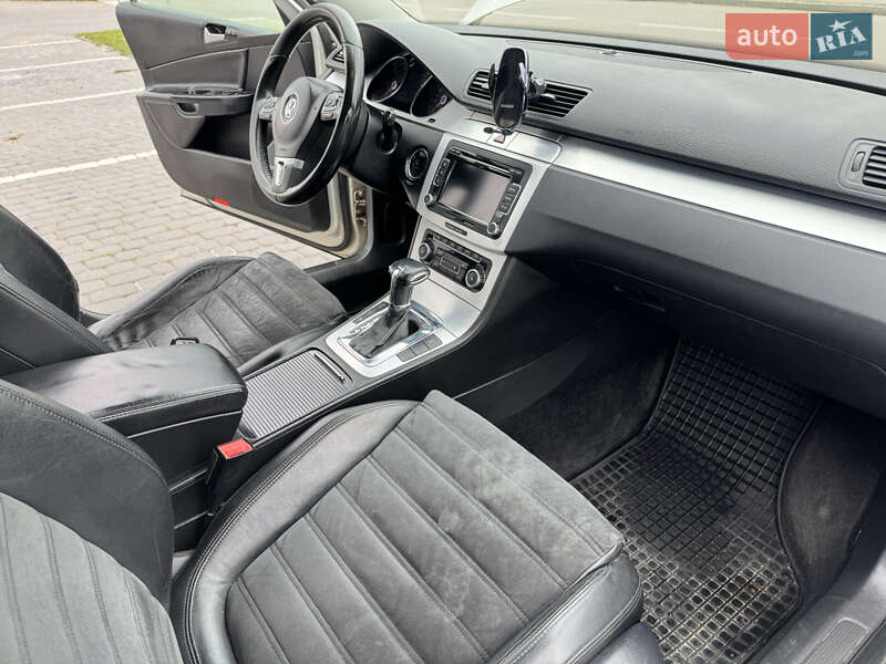 Volkswagen Passat 2010