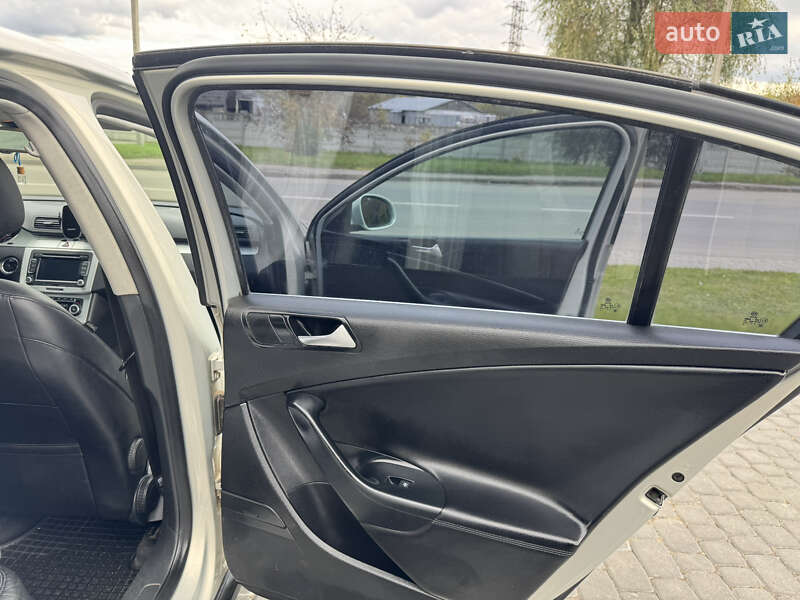 Volkswagen Passat 2010