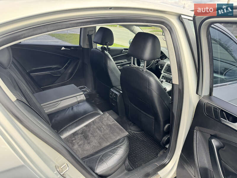 Volkswagen Passat 2010