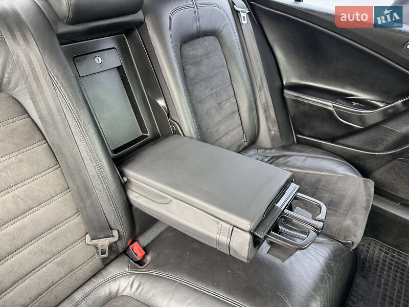 Volkswagen Passat 2010