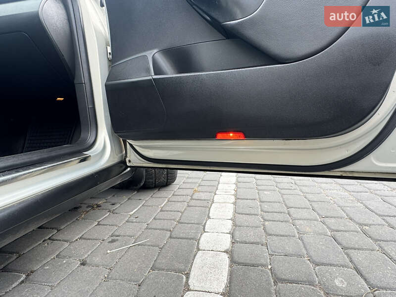 Volkswagen Passat 2010