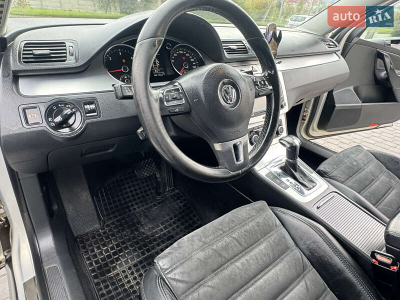 Volkswagen Passat 2010