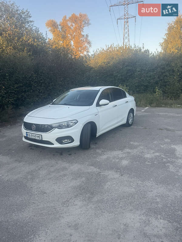 Fiat Tipo 2016