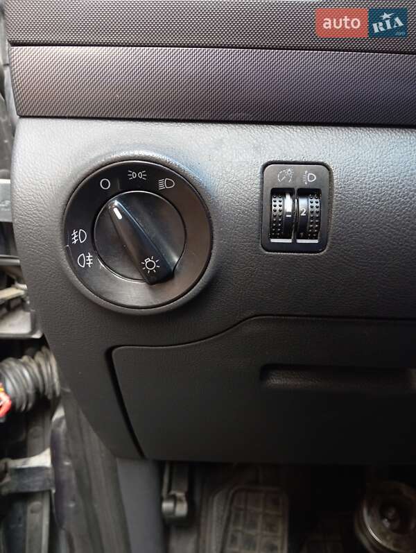 SEAT-29