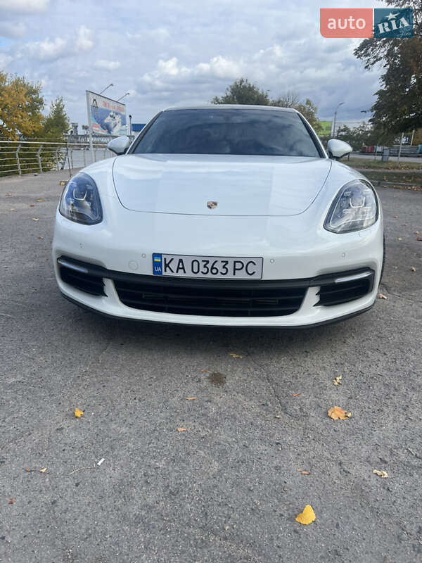 Porsche-0