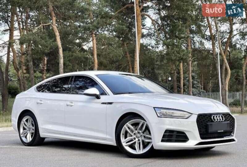 Audi-30