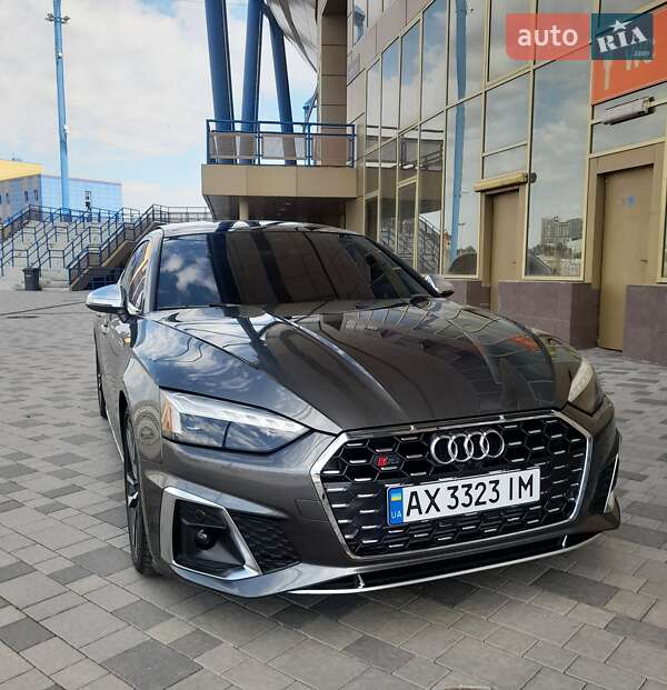 Audi-33