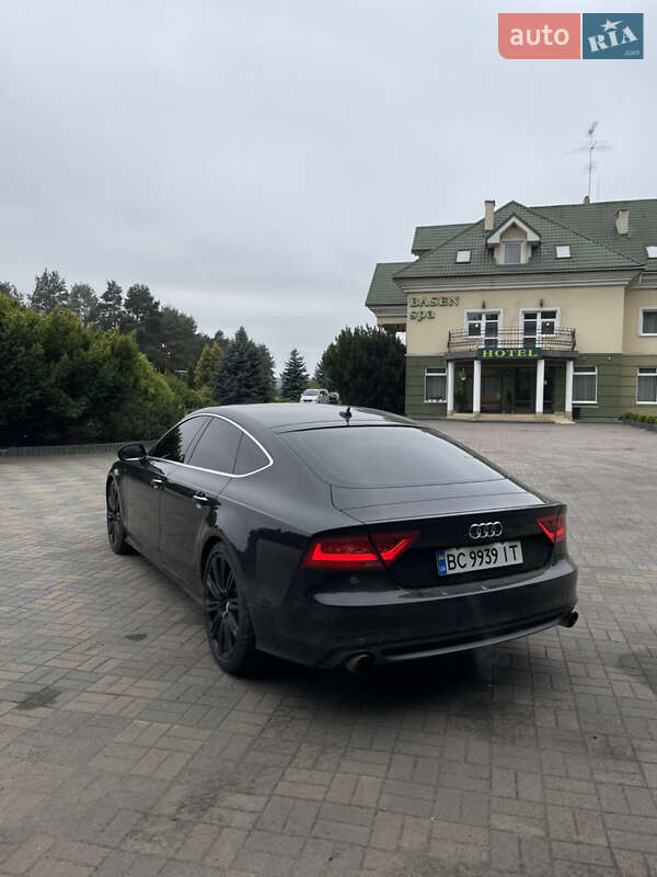 Audi-7