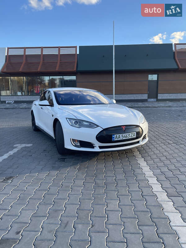 Tesla-4