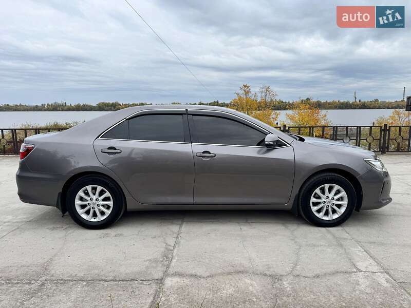 Toyota Camry 2014