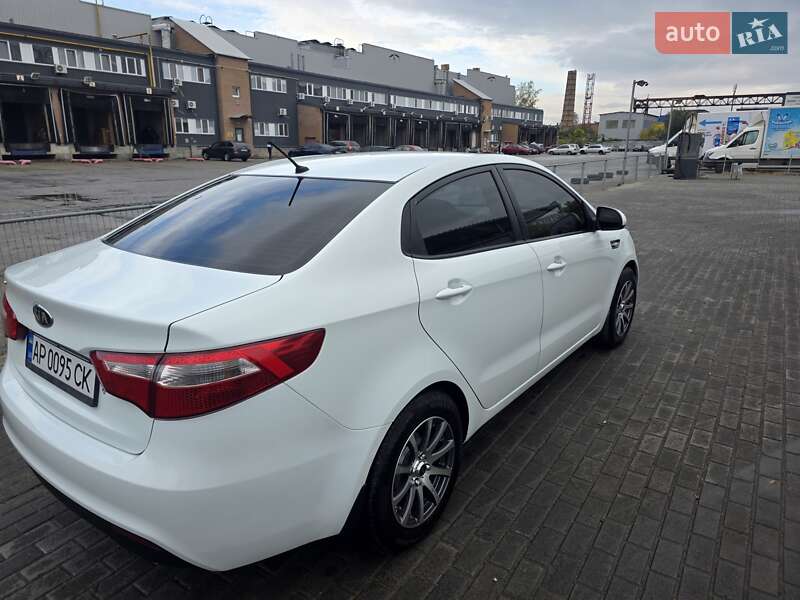 Kia Rio 2012