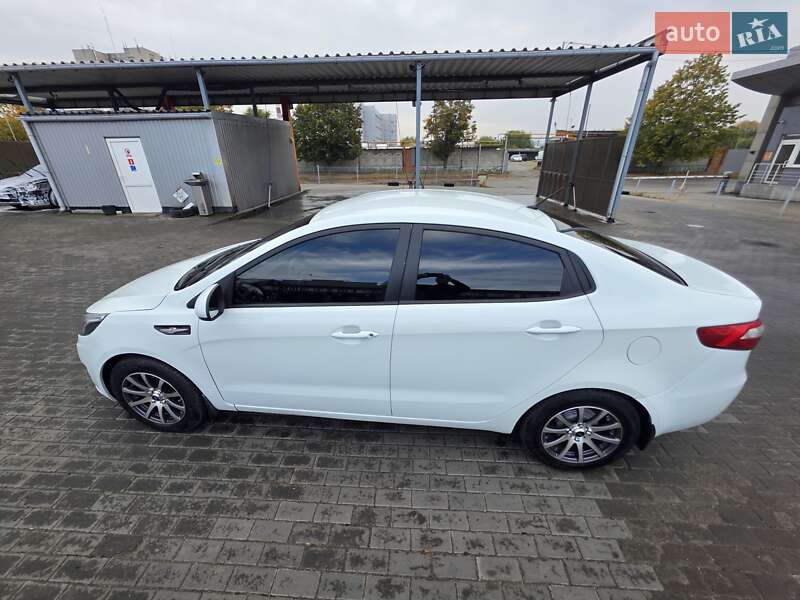 Kia Rio 2012