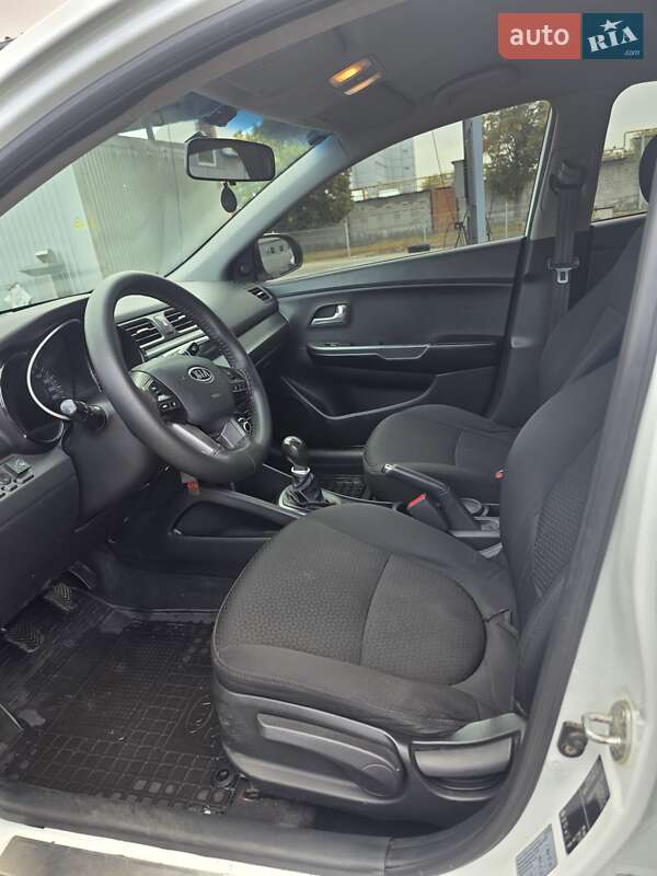Kia Rio 2012