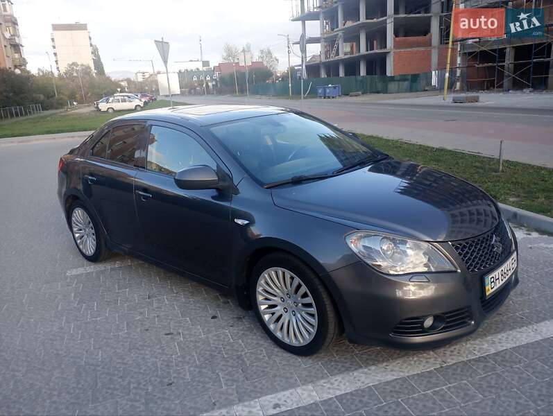 Suzuki Kizashi 2011