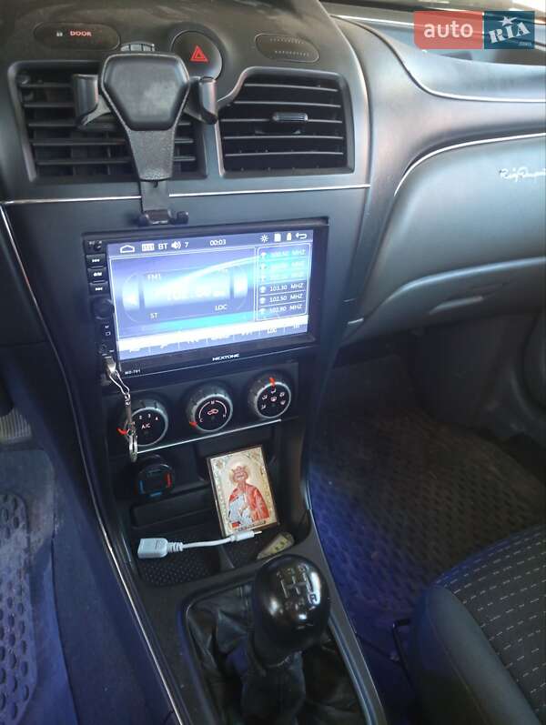 Nissan Almera 2008