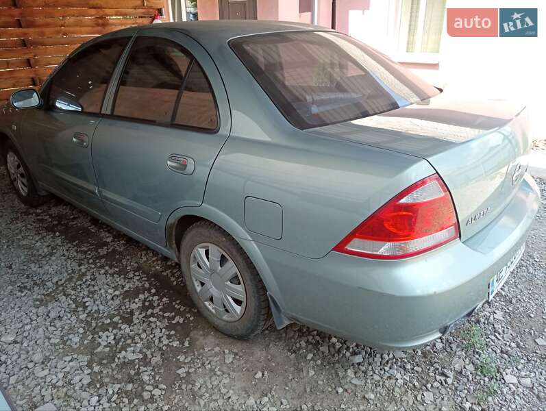 Nissan Almera 2008