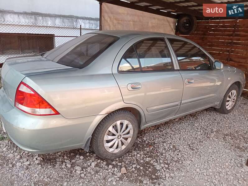 Nissan Almera 2008