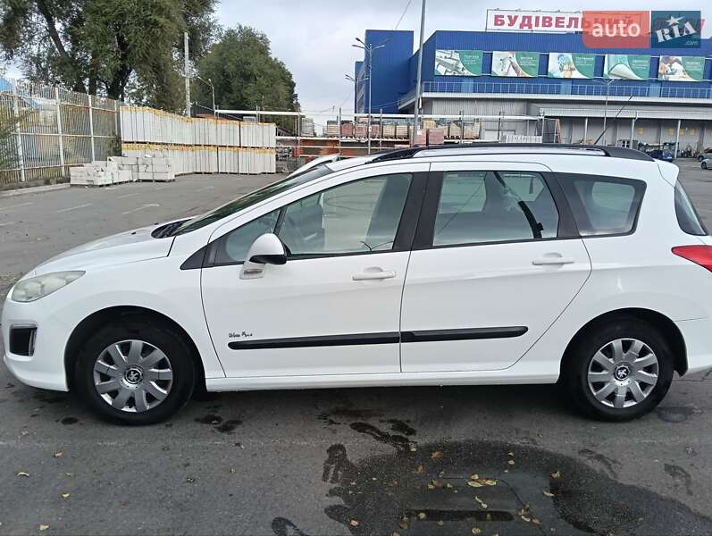 Peugeot 308 2011