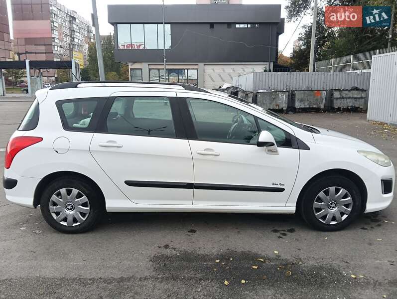 Peugeot 308 2011