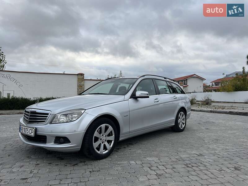 Mercedes-Benz C-Class 2011