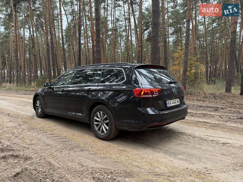 Volkswagen Passat 2023