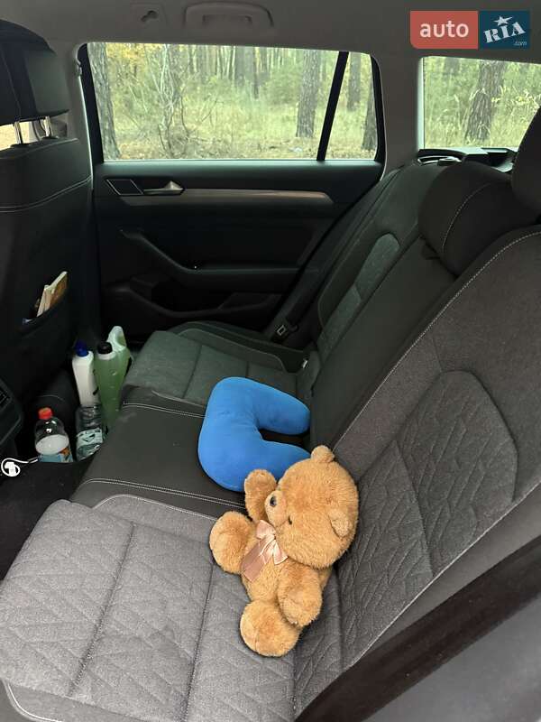 Volkswagen Passat 2023