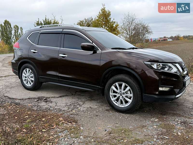 Nissan-8