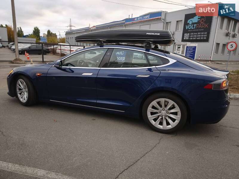 Tesla Model S 2017