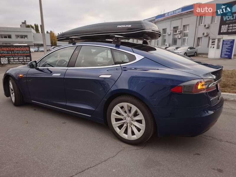 Tesla Model S 2017