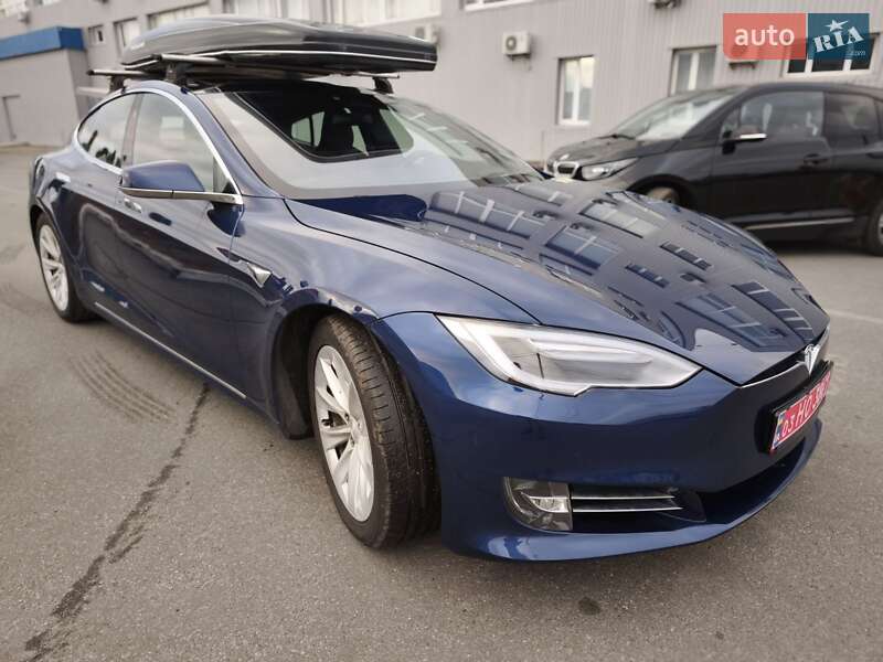 Tesla Model S 2017