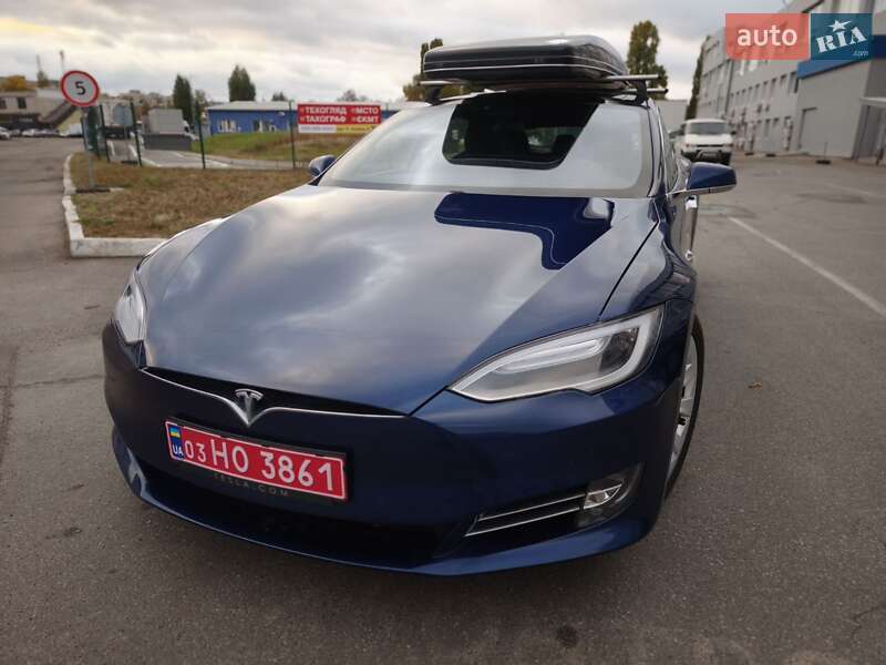 Tesla Model S 2017
