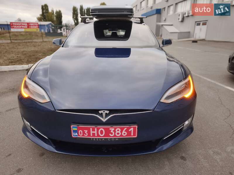 Tesla Model S 2017