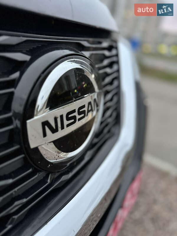Nissan-0