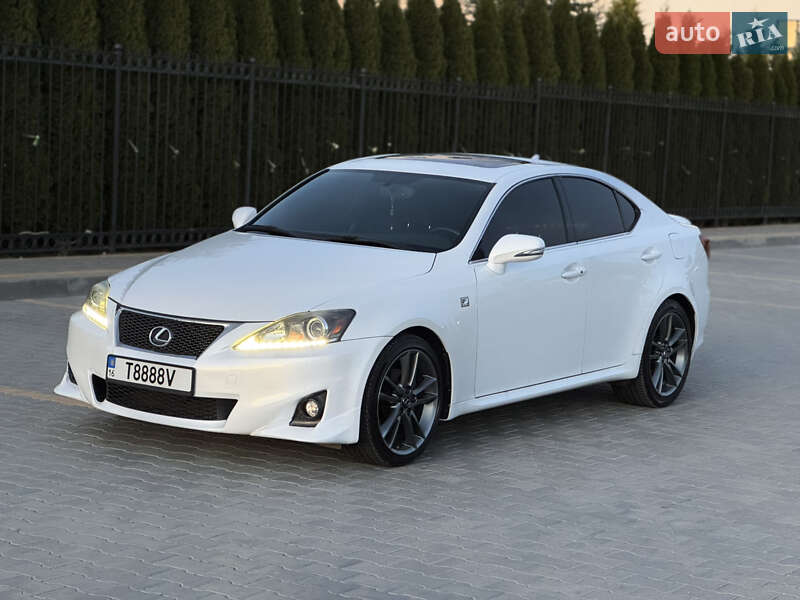 Lexus-38