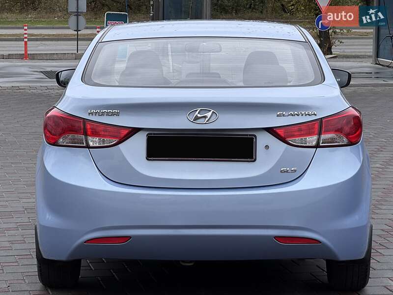 Hyundai-9