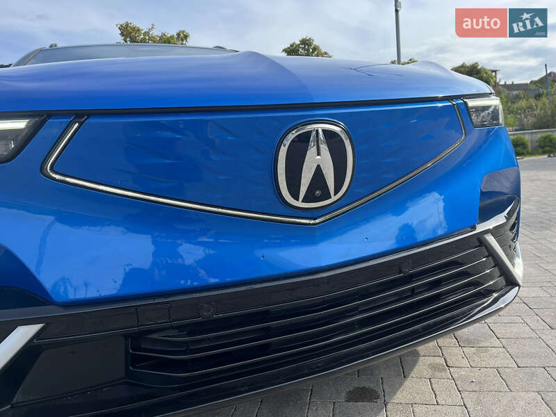 Acura-4