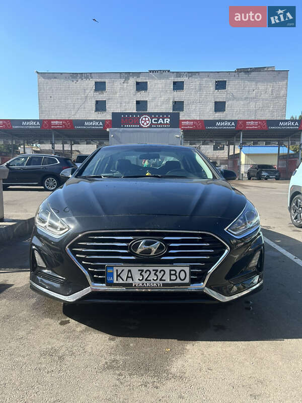 Hyundai-8