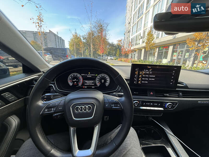 Audi-0