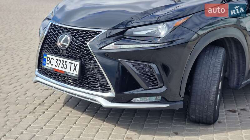 Lexus-23
