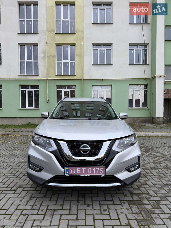 Nissan-4