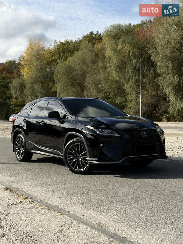 Lexus-9