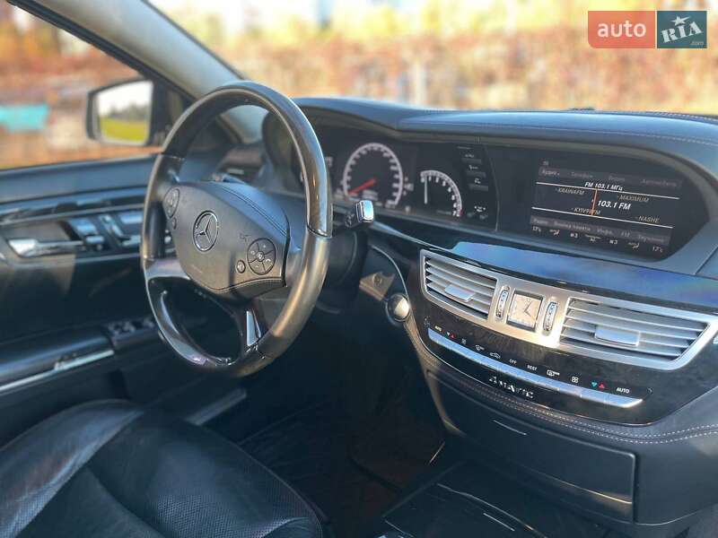 Mercedes-Benz-53