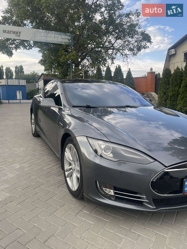 Tesla-3