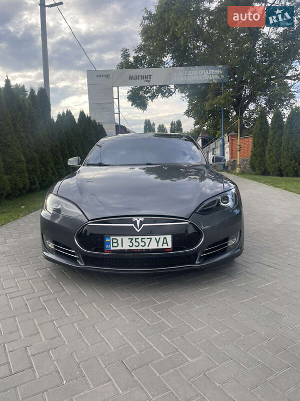 Tesla-18