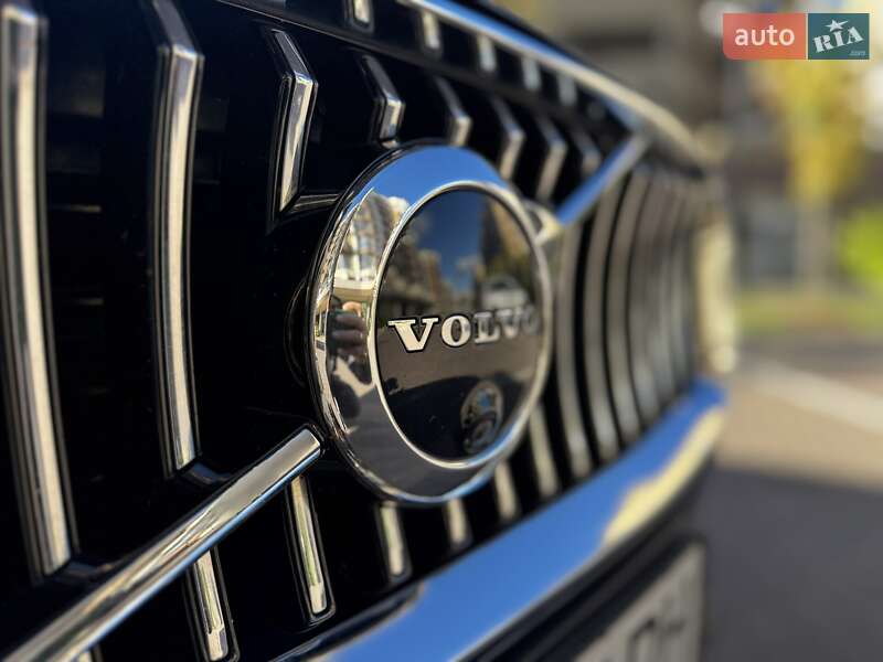 Volvo-37