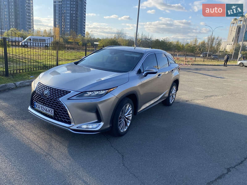 Lexus-12