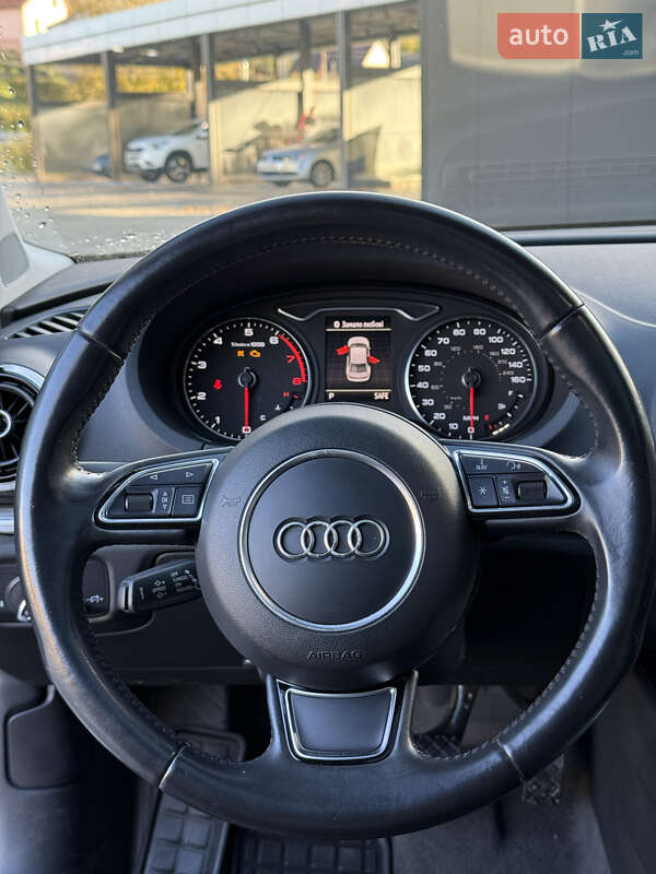 Audi-0