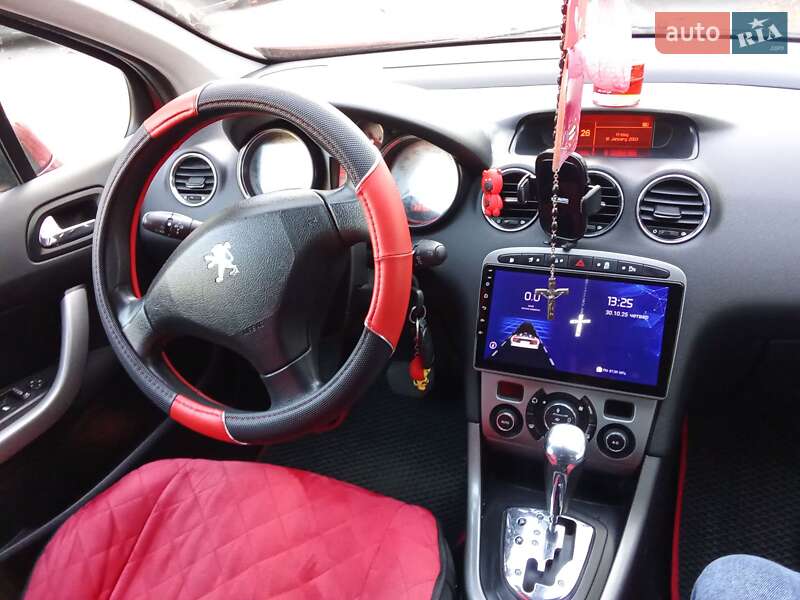 Peugeot-0