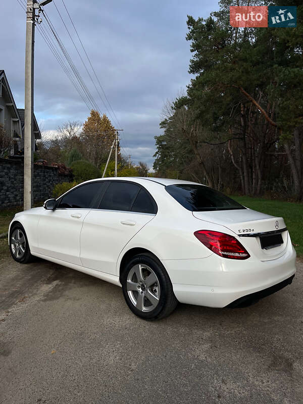 Mercedes-Benz C-Class 2017
